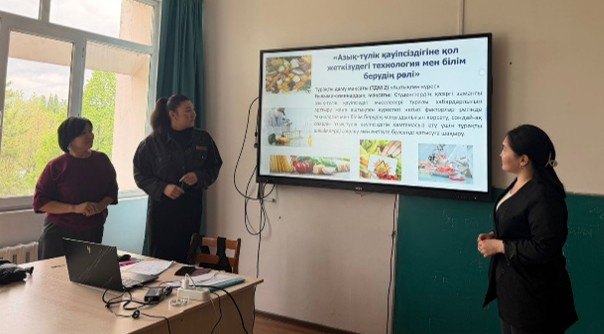 The Role of Technology and Education in Achieving Food Security