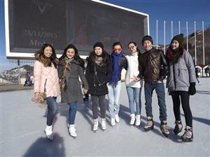 Катание на высокогорном катке Медеу
