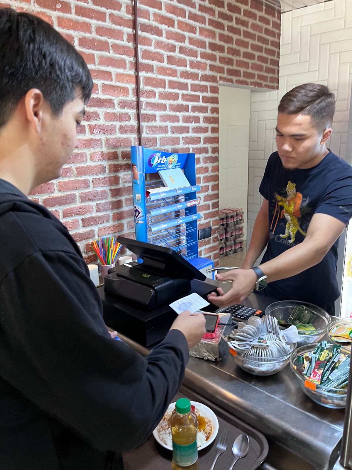 200 coupons were issued for free meals