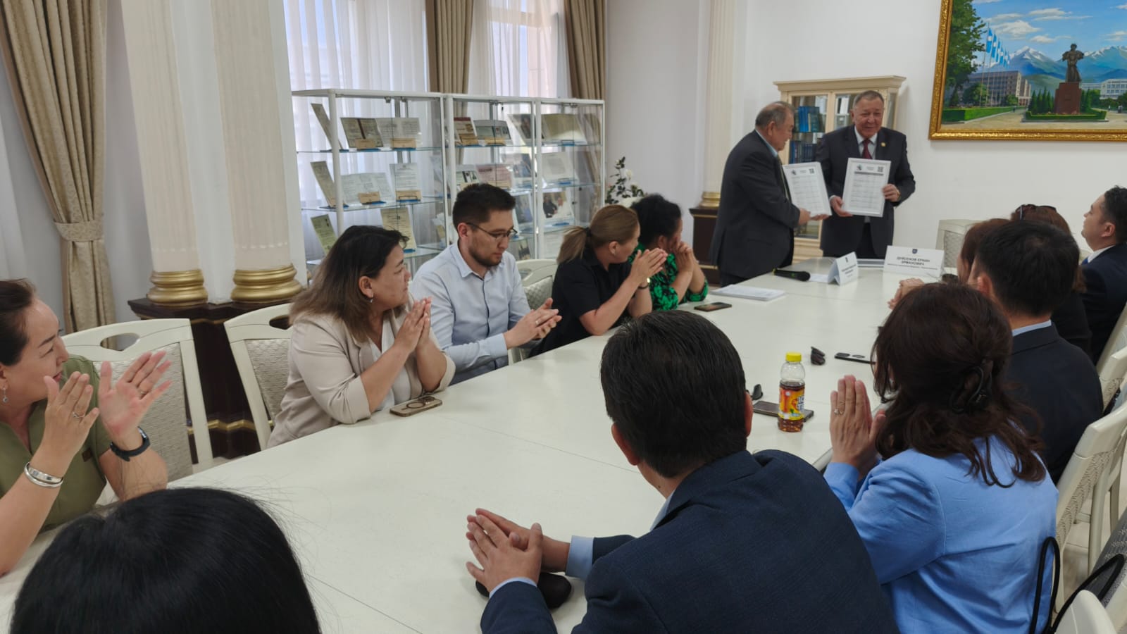 Физико-технический факультет КазНУ получил сертификаты аккредитации образовательных программ от Центральноазиатской ассоциации аккредитации образования (CAAAE). ЦУР 4 и ЦУР 9.
