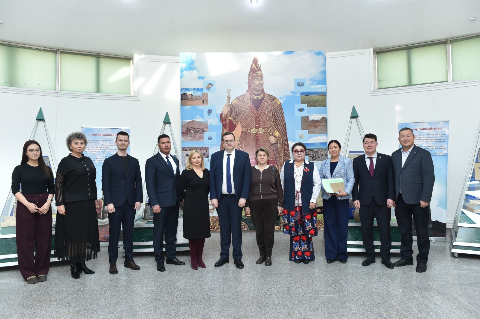 Delegation of the Institute of Russian Language named after A.S. Pushkin visited the Museum of al-Farabi KazNU