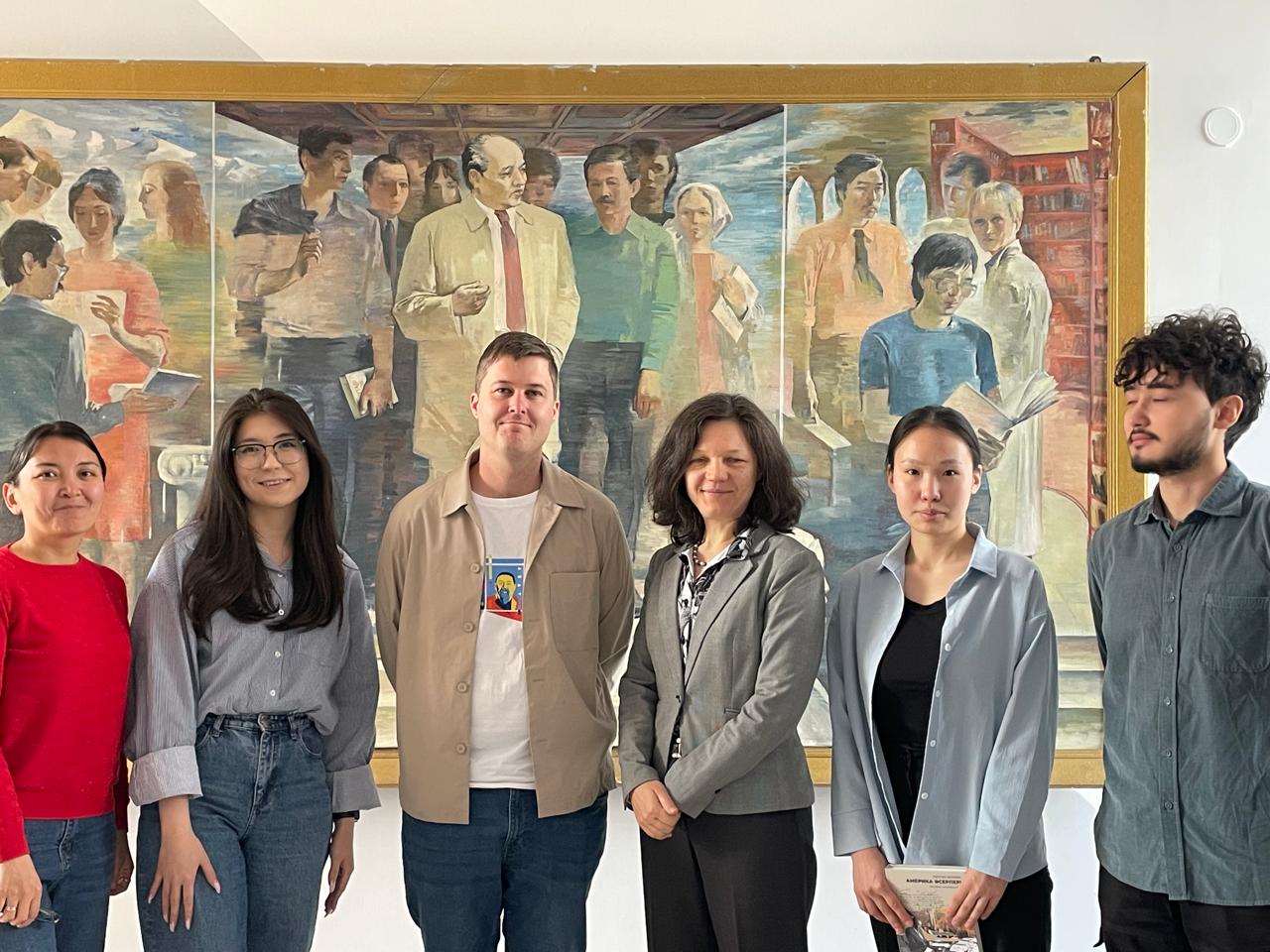 Meeting of master’s degree  Students with Translator Dennis Keen