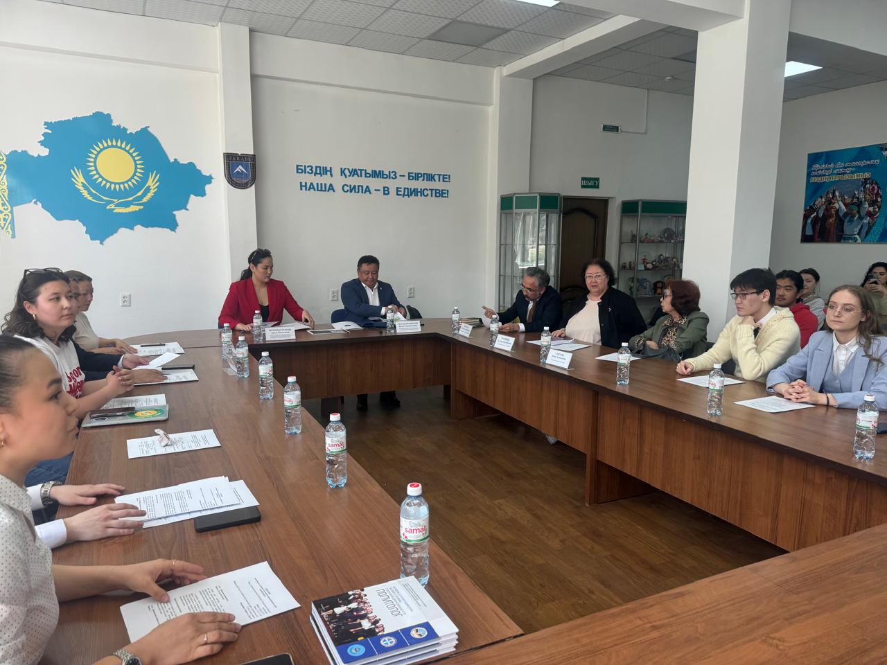 Urban development in Kazakhstan: the prospects of the new city of Alatau were discussed at a meeting of the Student Discussion Club "POLITOLOG"