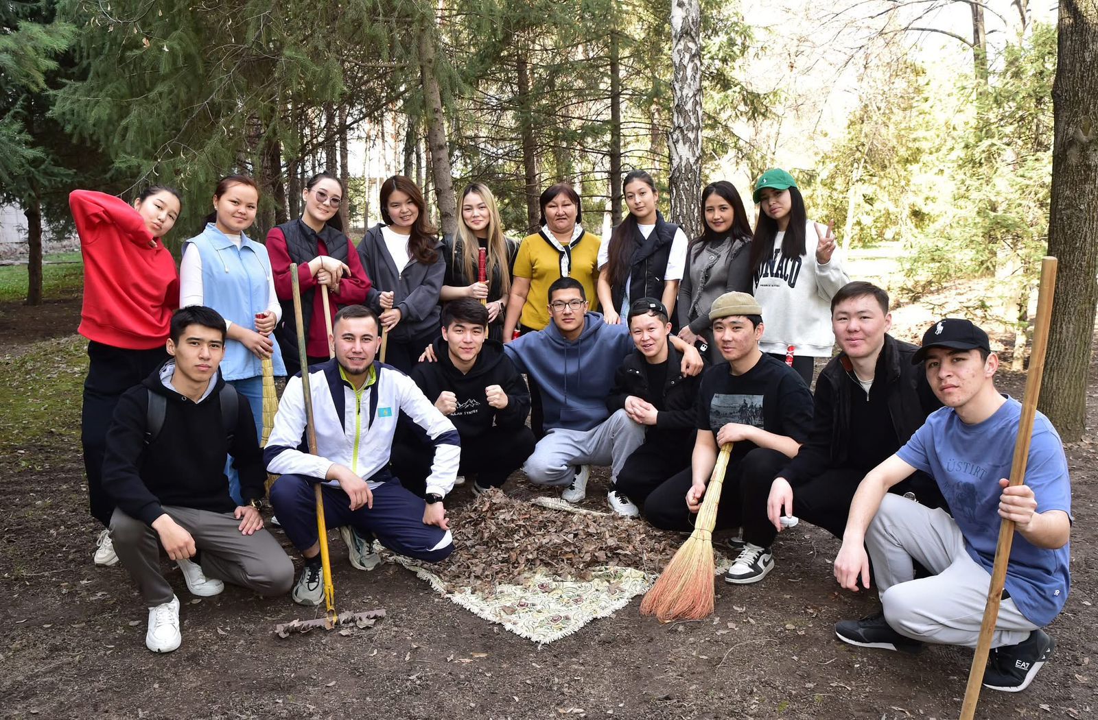 SDG-11: Clean Environment Is Everyone’s Responsibility: Students Support the "Taza Qazaqstan" Campaign