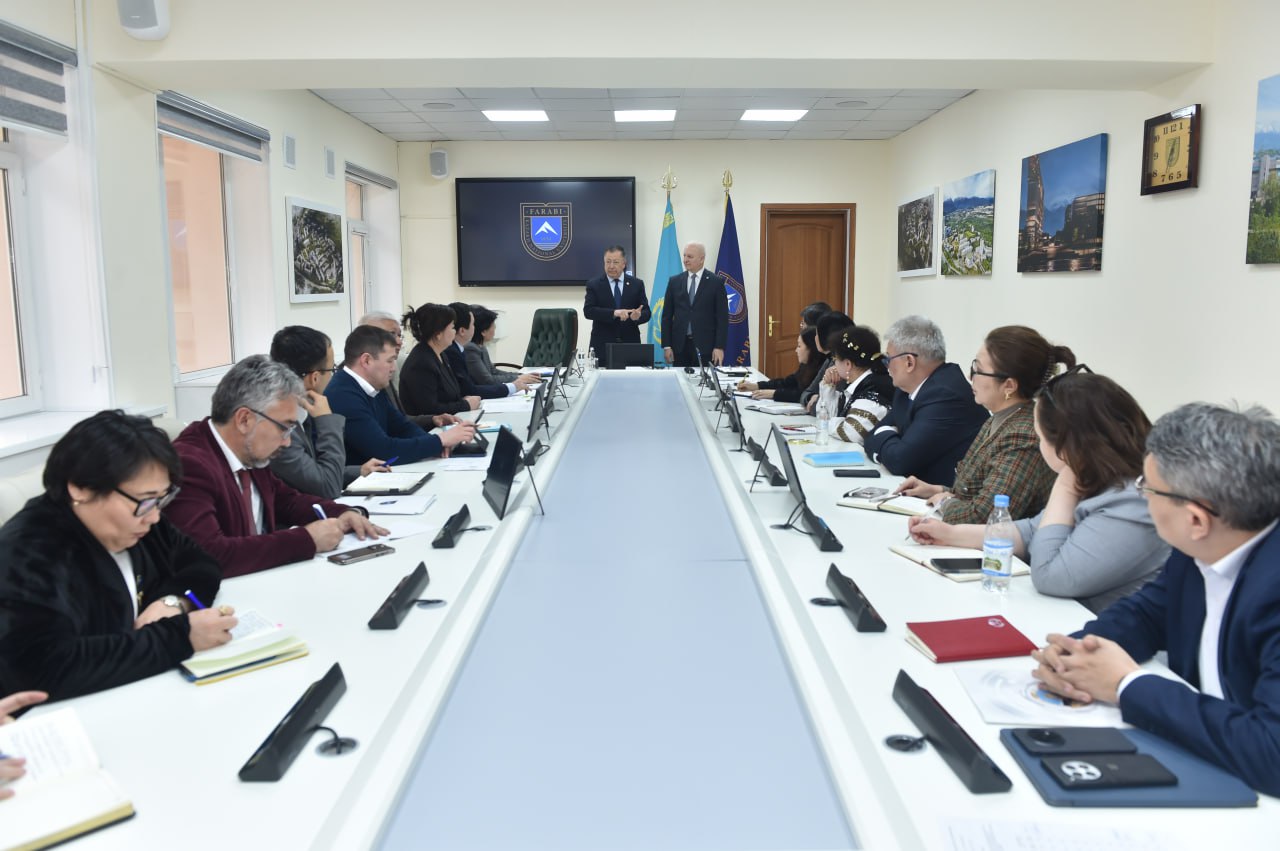 Намечены новые проекты с Тюркской академией
