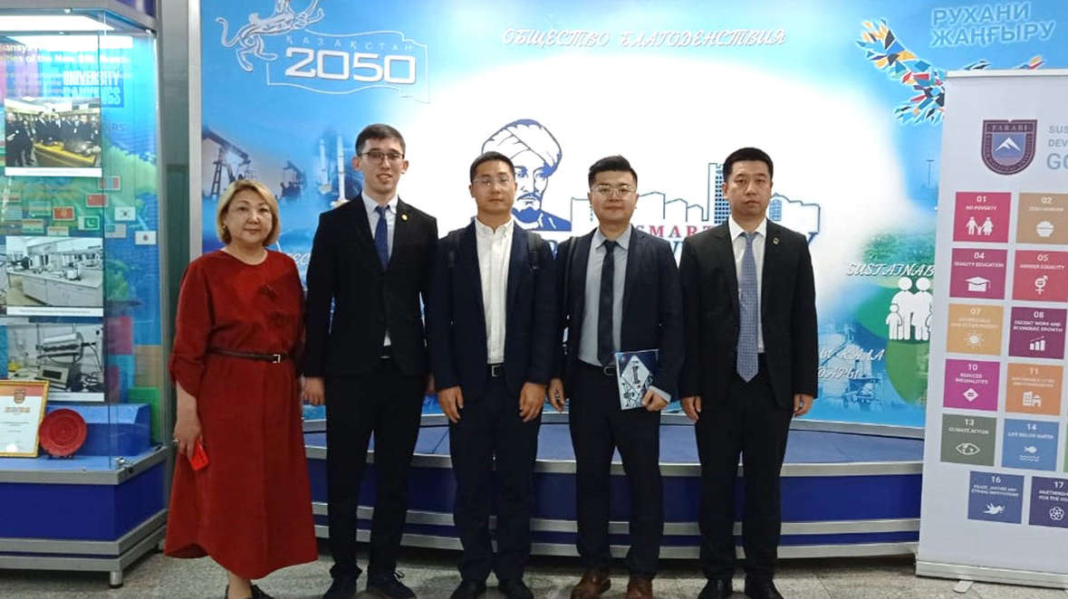 A delegation of the Chinese company Tus-Holdings Co. visited Al-Farabi Kazakh National University on a working visit to discuss the prospects of cooperation in the field of innovation, technological development and investment projects