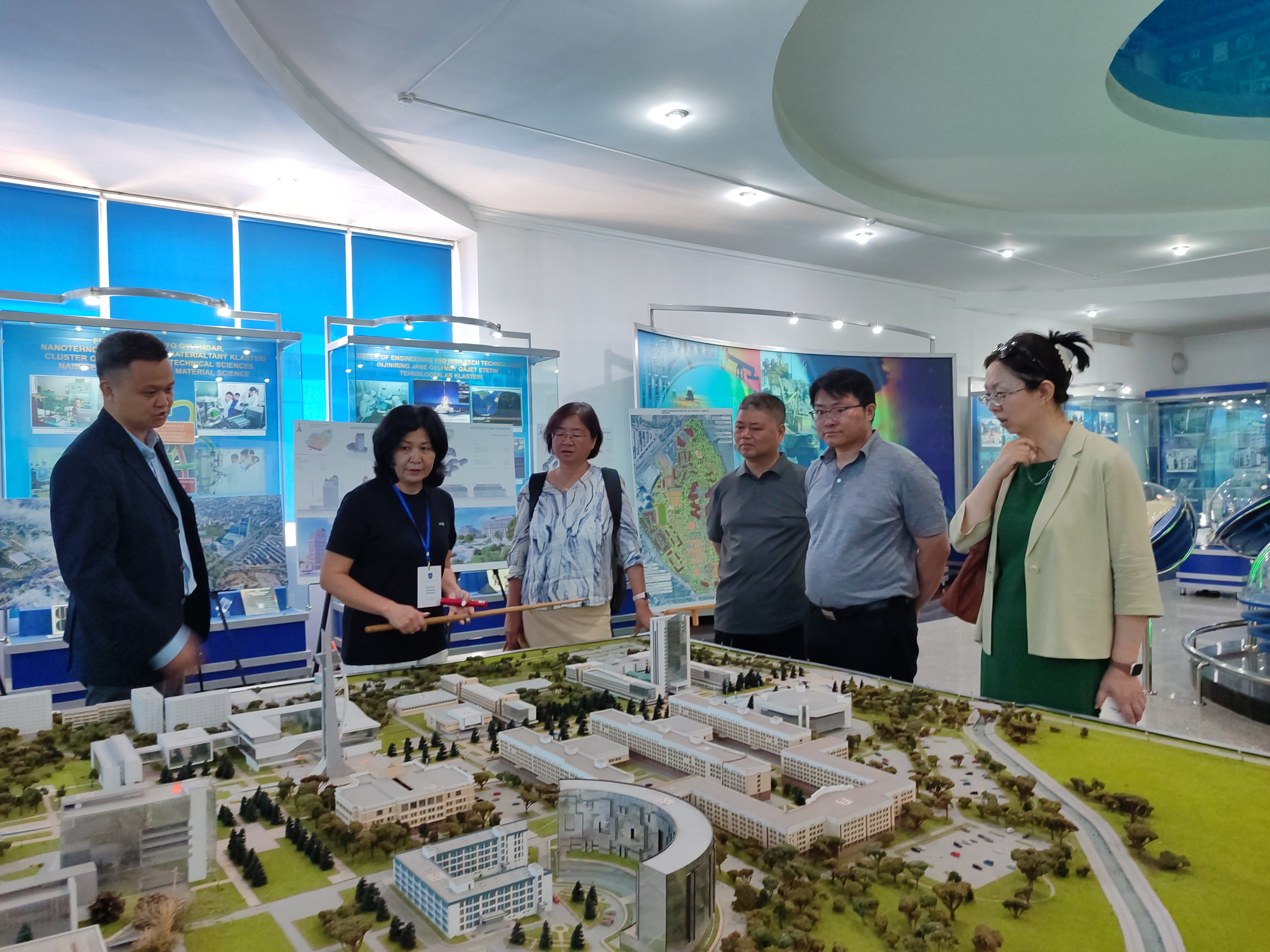 The Faculty of International Relations of KazNU was visited by professors of Xi'an Jiaotong University (China). They represent the Faculty of Public Policy and Administration of the School (Public Administration and Politics), the Center for Asian and European Studies (Center for Asia-Europe Studies, Xi'an Transport University, China)