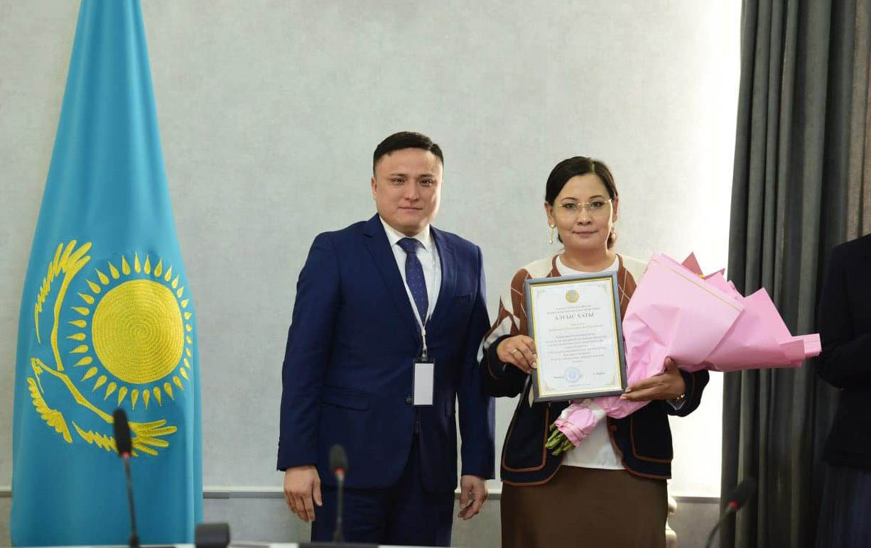 Пресс-секретарь КазНУ награжден Благодарственным письмом Министра
