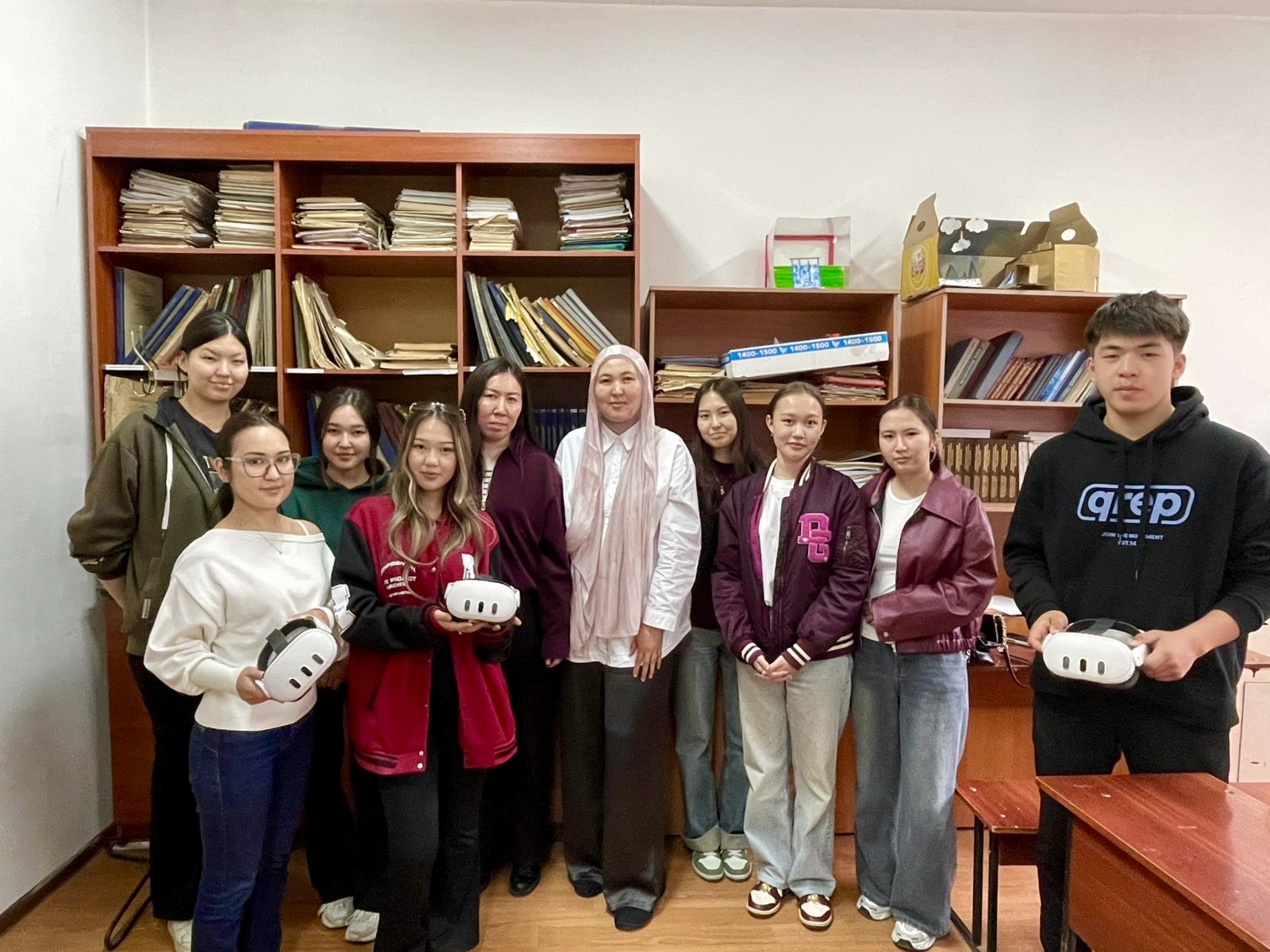 A class using virtual reality headsets was conducted