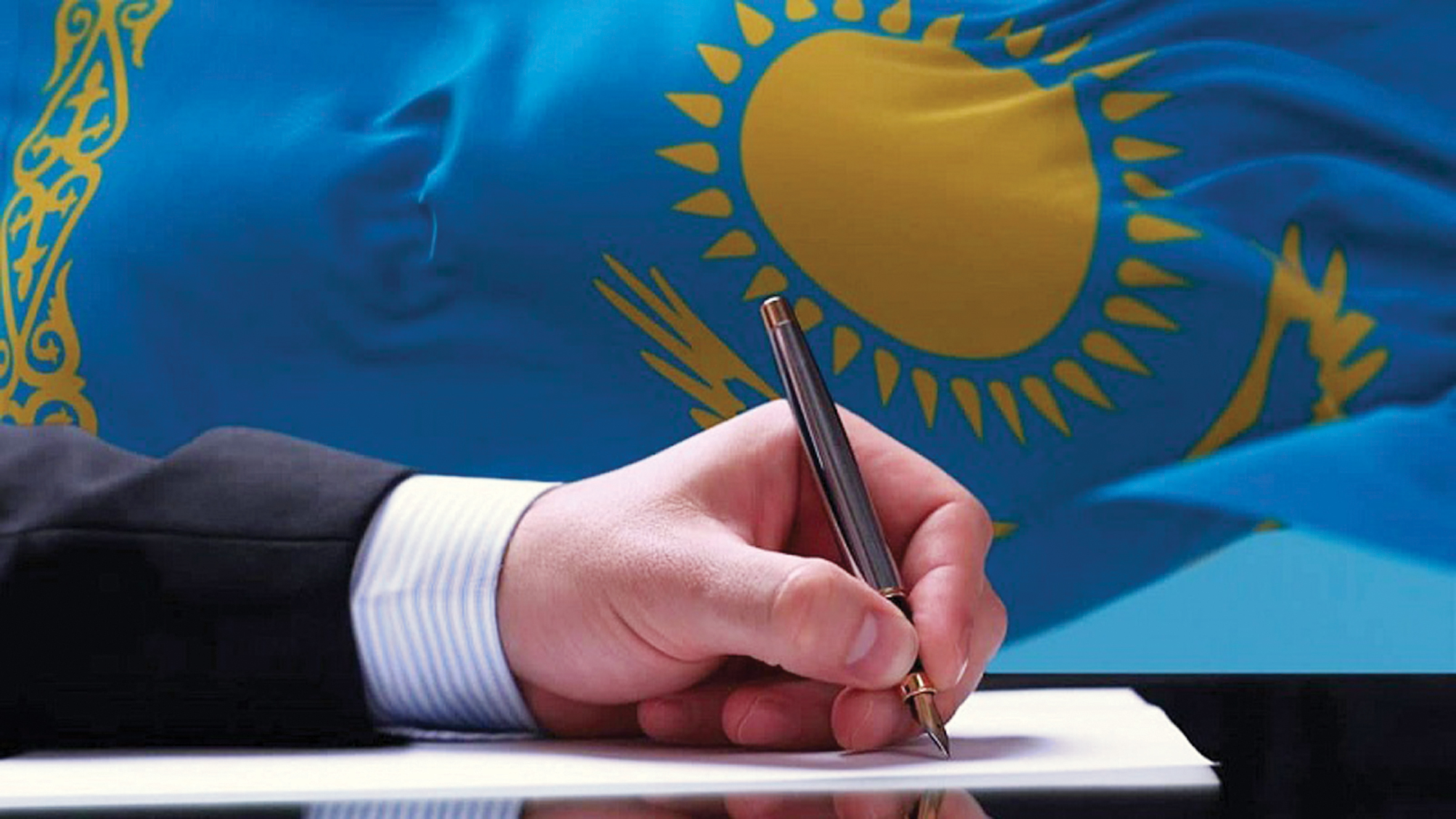 РОЛЬ КОНСТИТУЦИИ В ФОРМИРОВАНИИ ИДЕЙ