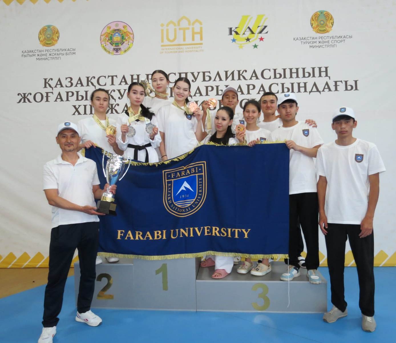 Женская команда КазНУ заняла 3 общекомандное место