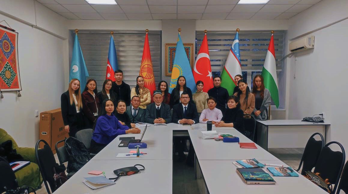 Lecture by International Scholars