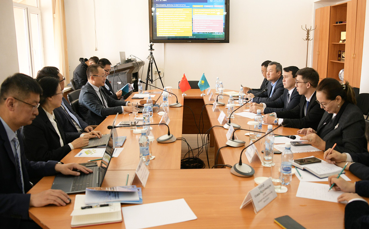 КазНУ налаживает партнерство с Харбинским инженерным университетом