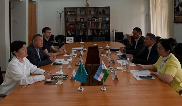 📍 Бердақ атындағы Қарақалпақ мемлекеттік университеті делегациясының Әл-Фараби атындағы ҚазҰУ-ға сапары