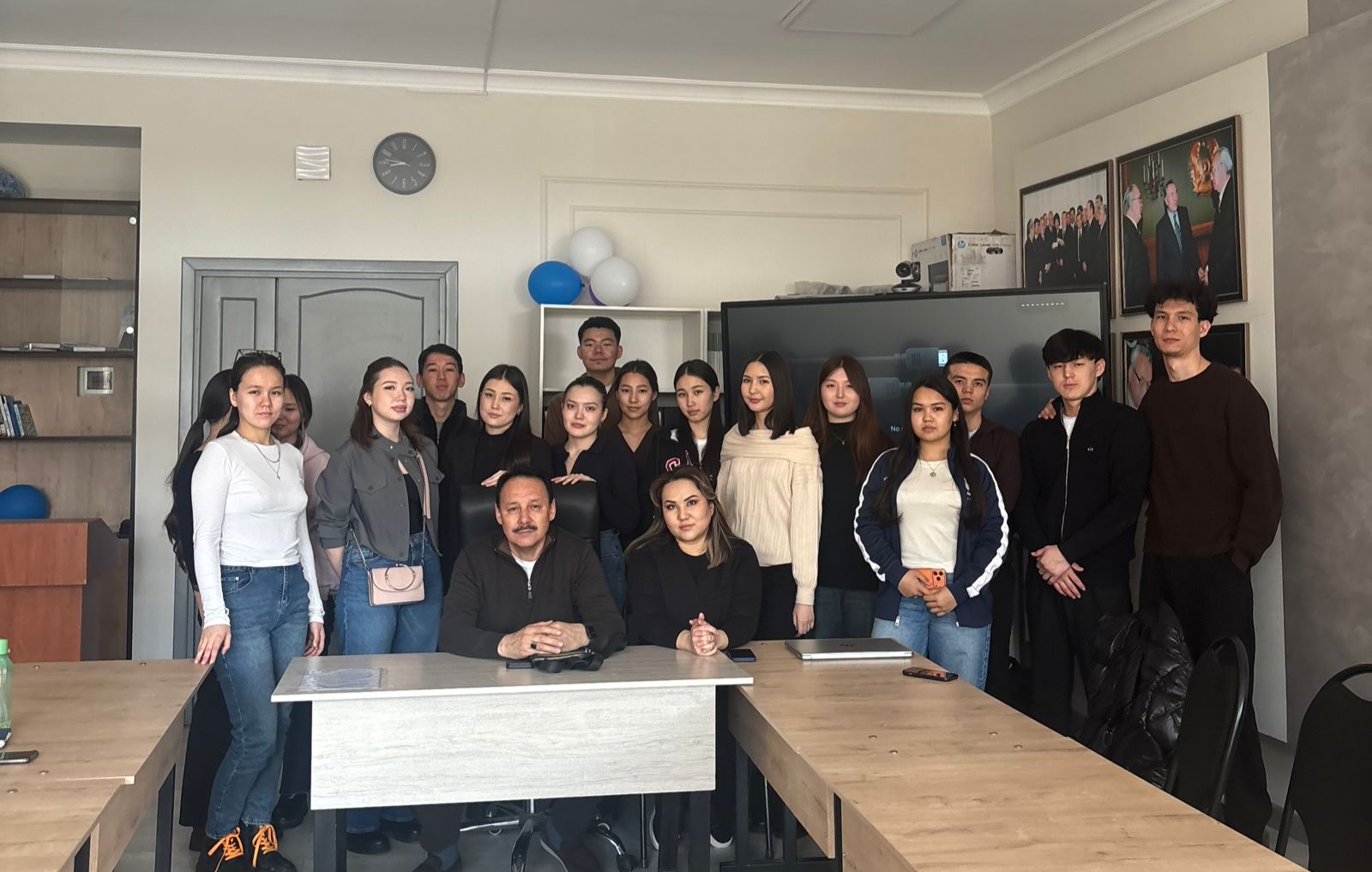 «Әлеуметтік миссиясы бар кәсіпкерлік: бастаушы кәсіпкерлер үшін мүмкіндіктер» тақырыбында мастер-класс өтті.