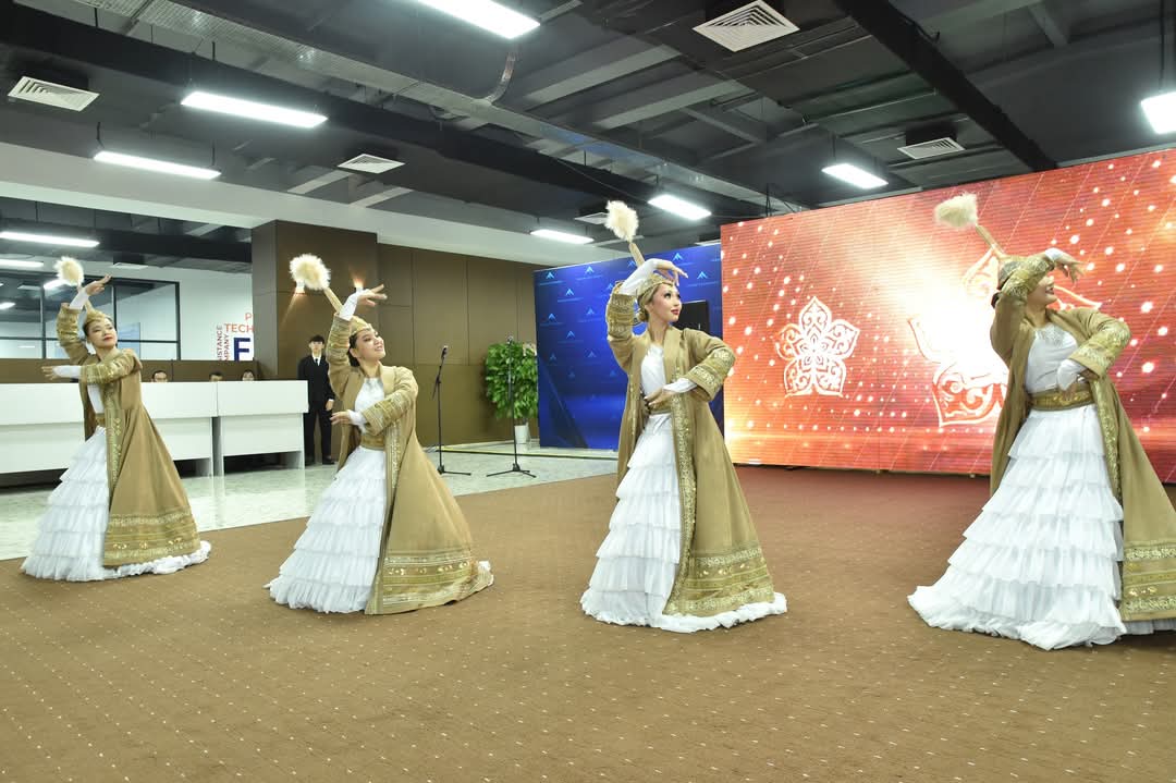 Students of the KazNU ART Center performed at the award ceremony for the best scientists and teachers of 2024