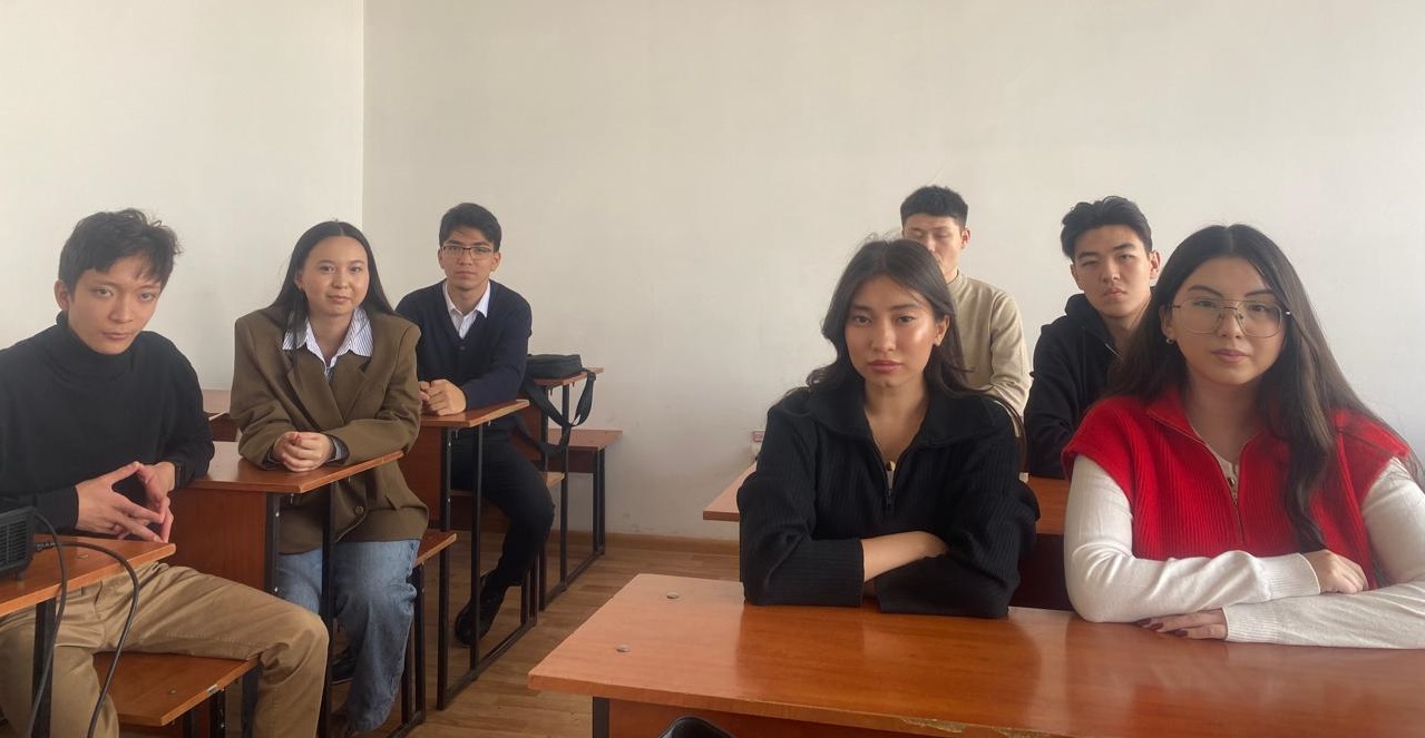 SDG 16. "Promoting the building of a peaceful and open society in the interests of sustainable development.." students of the International Law OP together with the lecturer of the department, Ph.D. Tusupova A.Zh. held a discussion on the results of the Republican referendum.