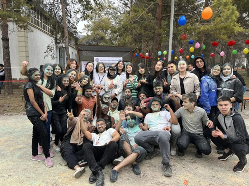 HAPPY HOLI «RANG BARSE»