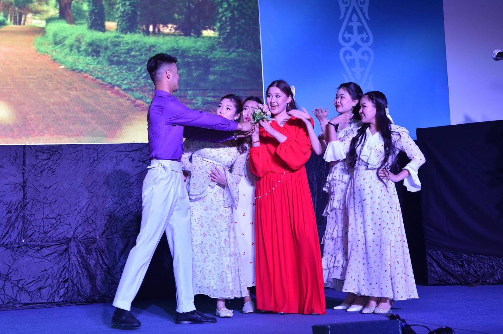 SDG 4, 10, 16: “A Love Story” performance staged in honor of International Students’ Day