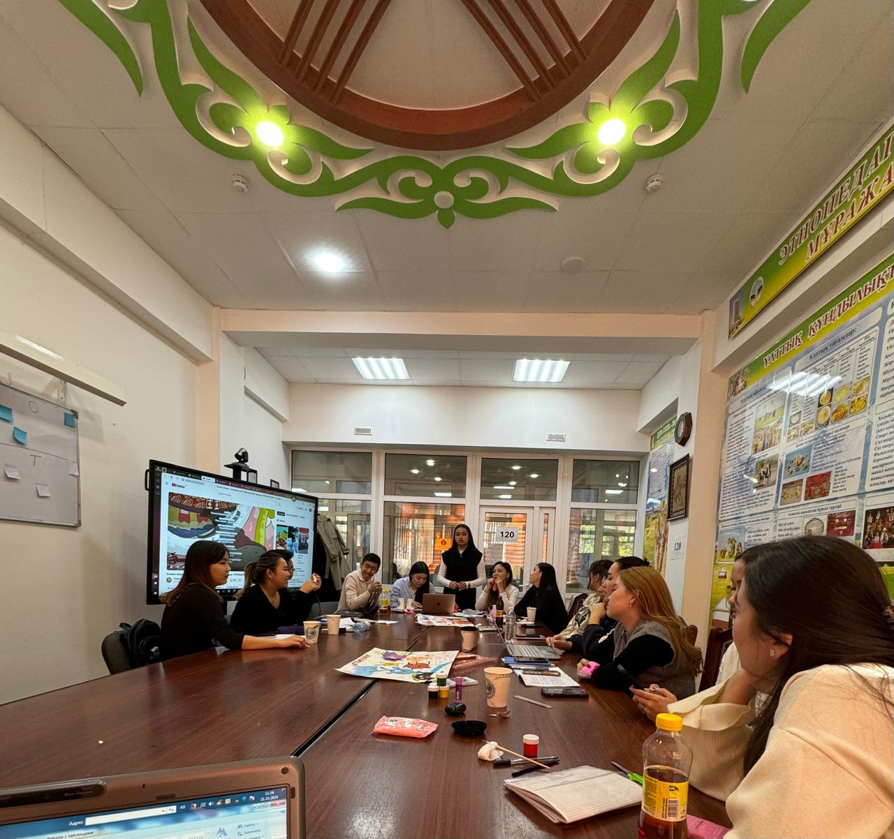 a systematic discussion was held with 4th-year students majoring in Social Pedagogy and Self-Knowledge on the topic of implementing and disseminating animation technologies.