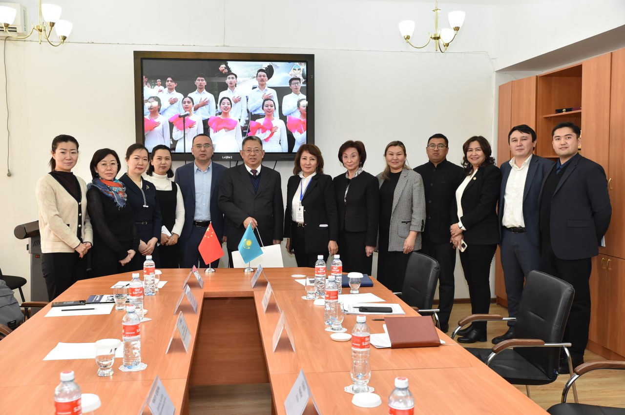 KazNU and Xinjiang Medical University will establish a joint center
