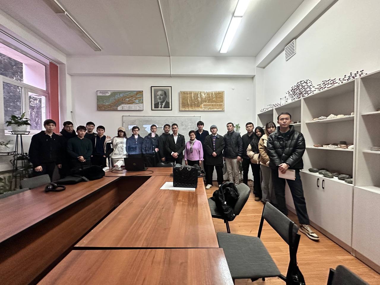 Кураторский час на тему «Национальная идентичность»