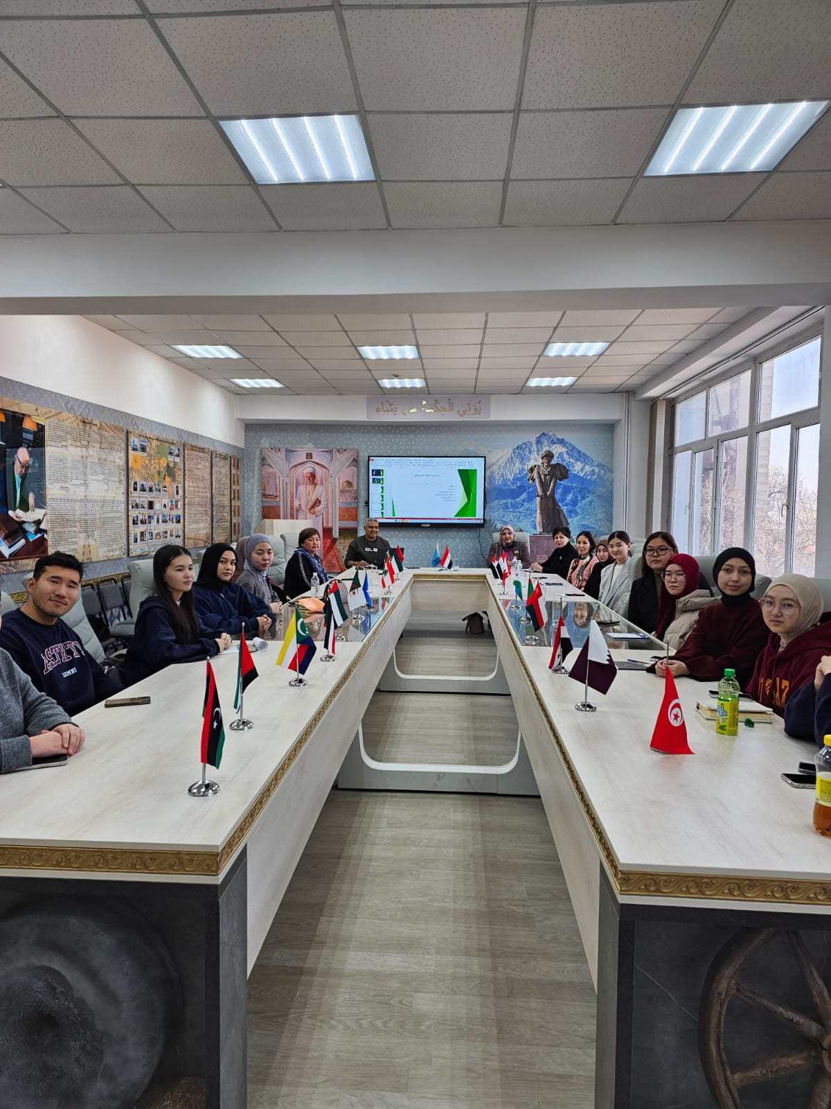 An International Scientific Seminar Began at the Center for Arabic Studies and the Department of Arabic Studies