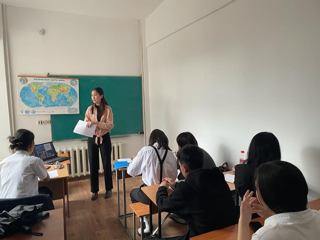 An open lesson was held with 10th-grade students of General Education School No. 104 in Almaty