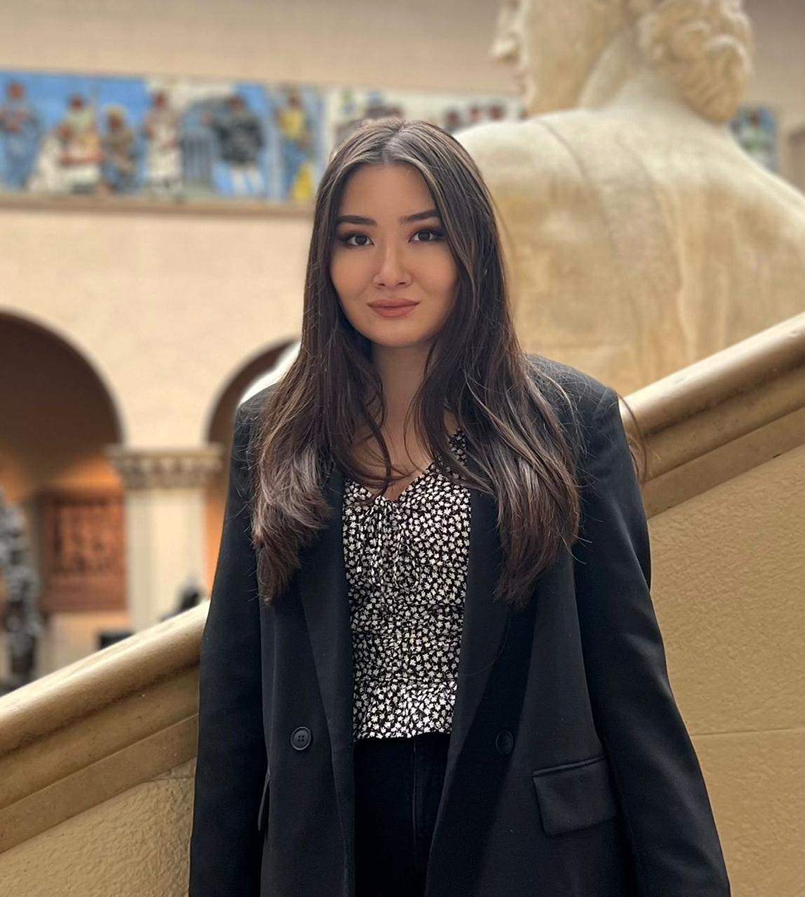 Dina Amanbaeva graduated from a dual-degree program in International Relations, receiving diplomas from Al-Farabi Kazakh National University and Patrice Lumumba Peoples' Friendship University of Russia.