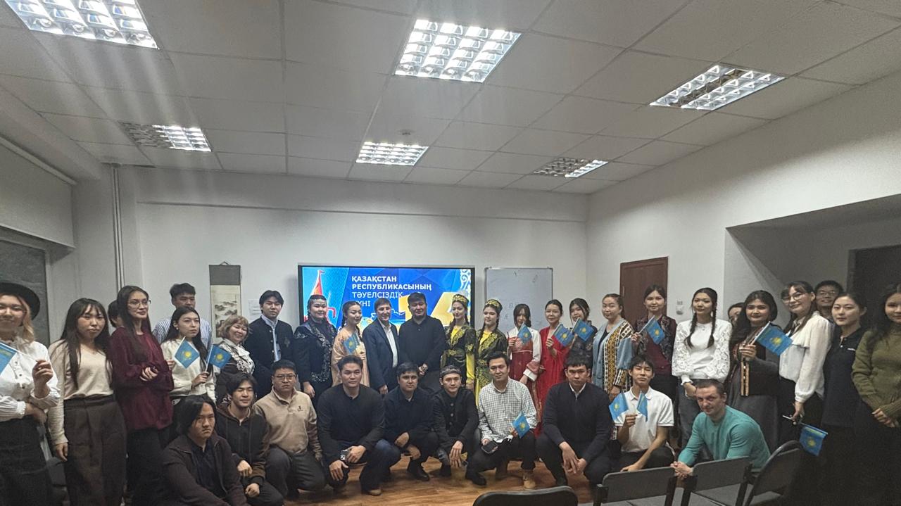 Патриотическое мероприятие «Наши сердца бьются за Независимость» прошло на кафедре китаеведения