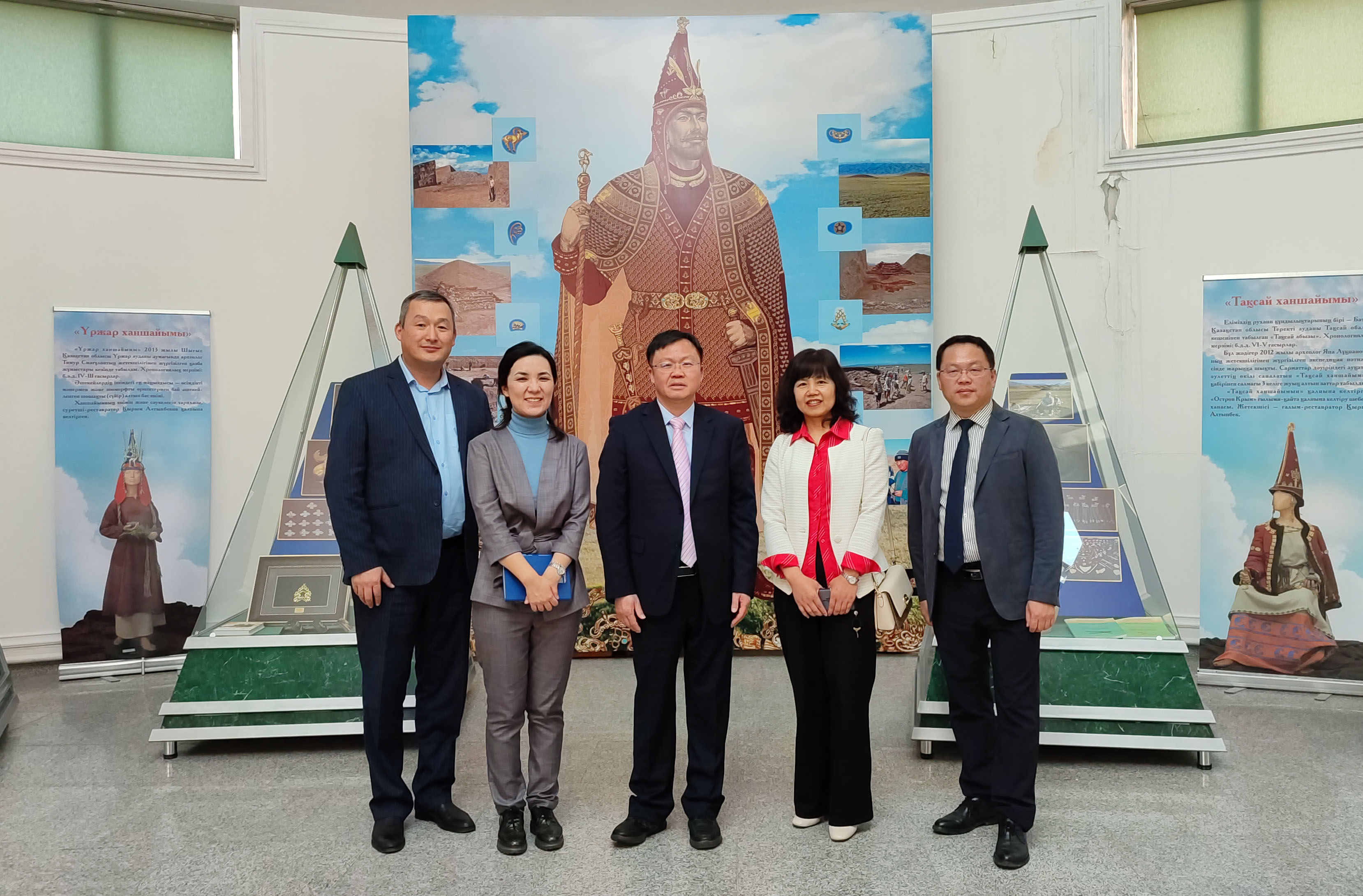 A delegation headed by Vice-President of East China Jiaotong University Yang Deming visited Al-Farabi Kazakh National University on a working visit