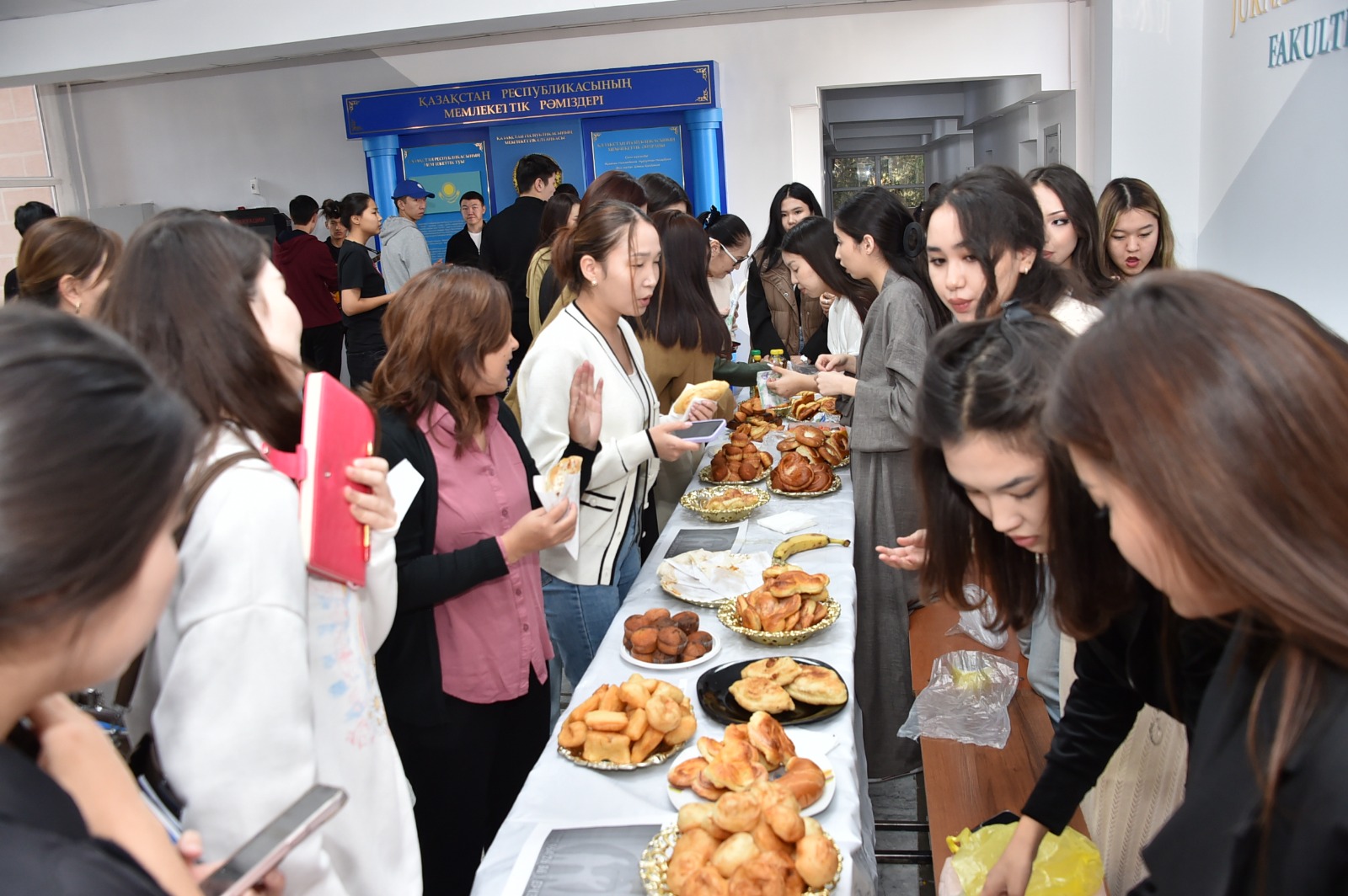 Cultural events were organized for Teacher's Day