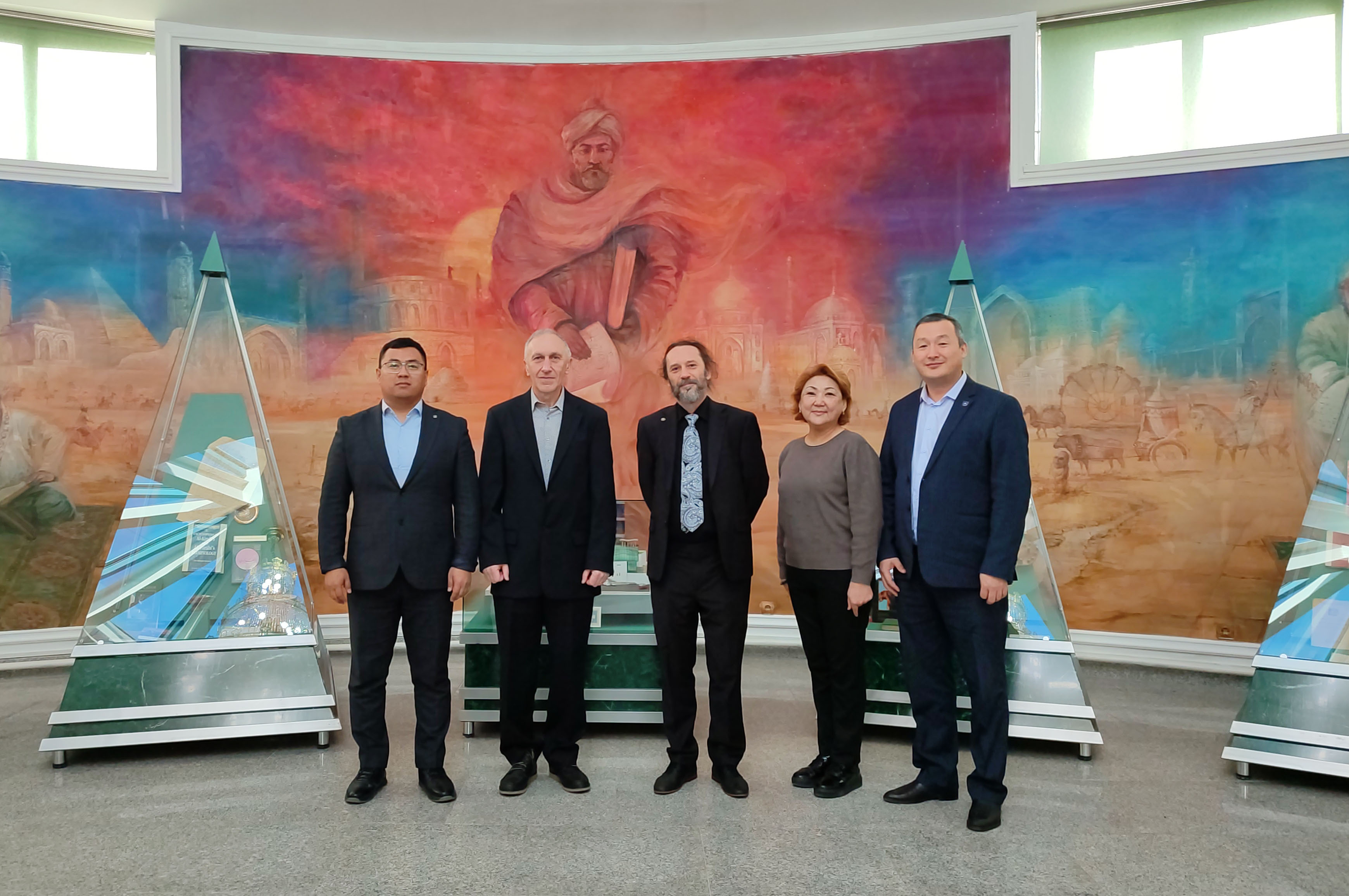 The professors of the University of Pennsylvania (USA) Slava V.Rotkin and Igor Aronson visited Al-Farabi KazNU and delivered lectures