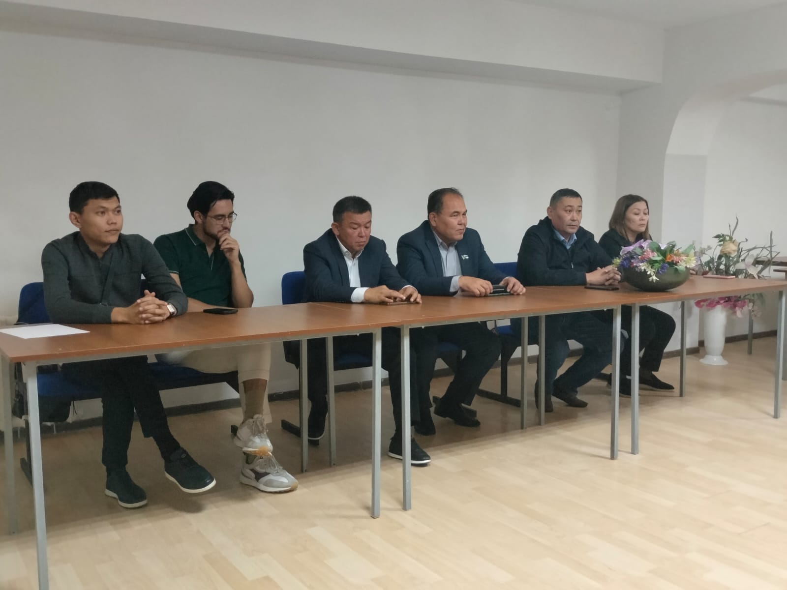 Meeting with students living in dormitory No. 14