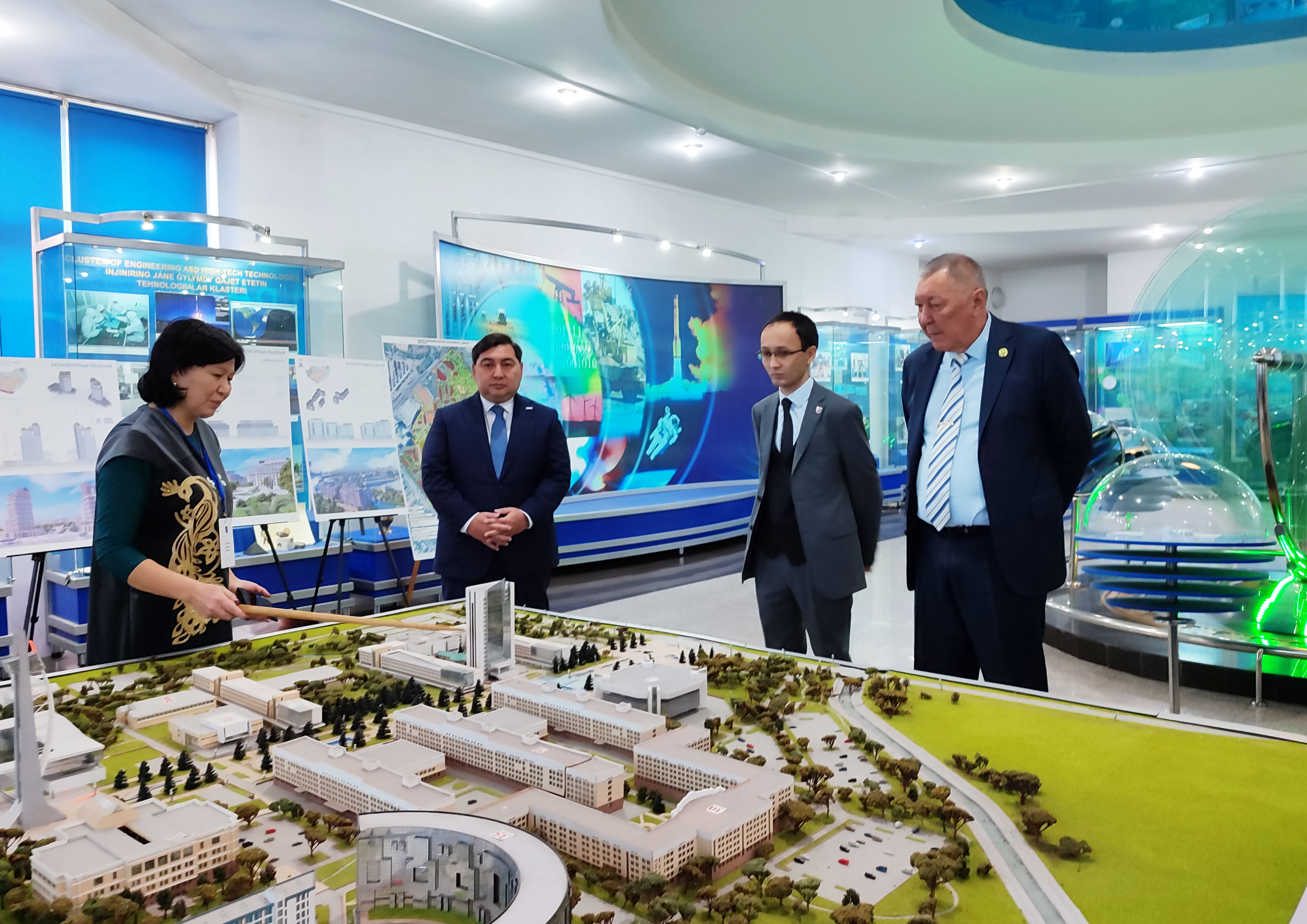 A campustour was held for the Chairman of the Agency of the Republic of Kazakhstan for Civil Service Affairs Darkhan Zhazykbai