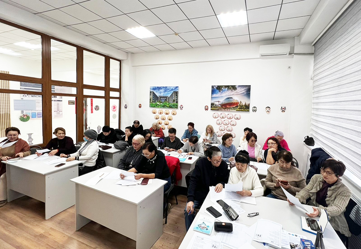 The "English Language" course for the elderly has started