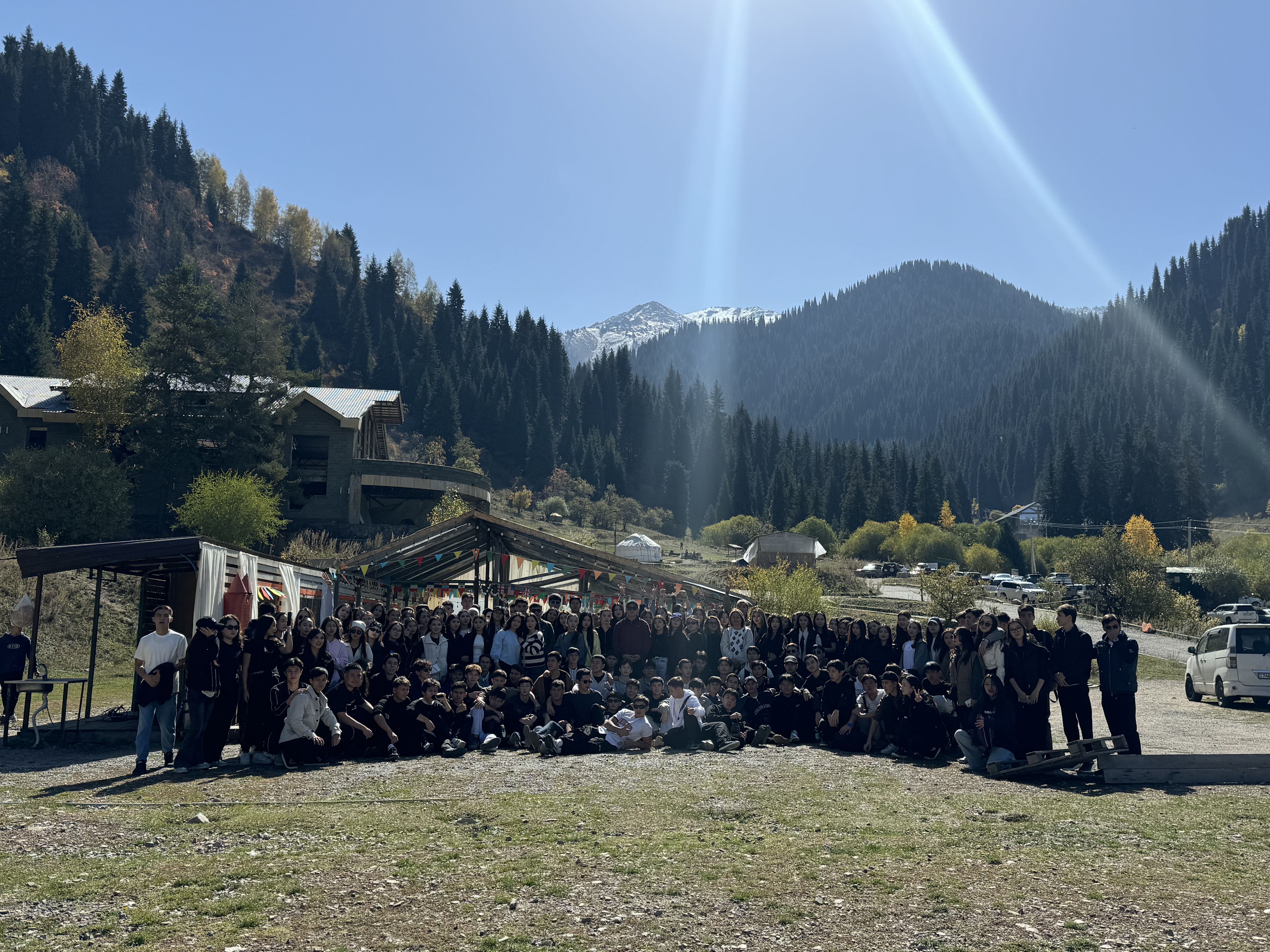 HSEB Freshman Team Building: Friendship, Teamwork, and New Experiences
