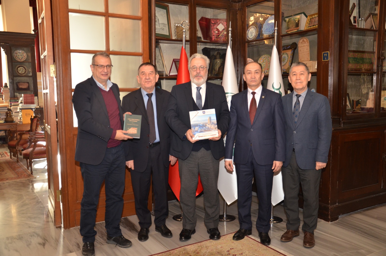 Official Meeting at the Research Centre for Islamic History, Art and Culture (IRCICA): International Cooperation in the Study of Al-Farabi's Heritage is Expanding