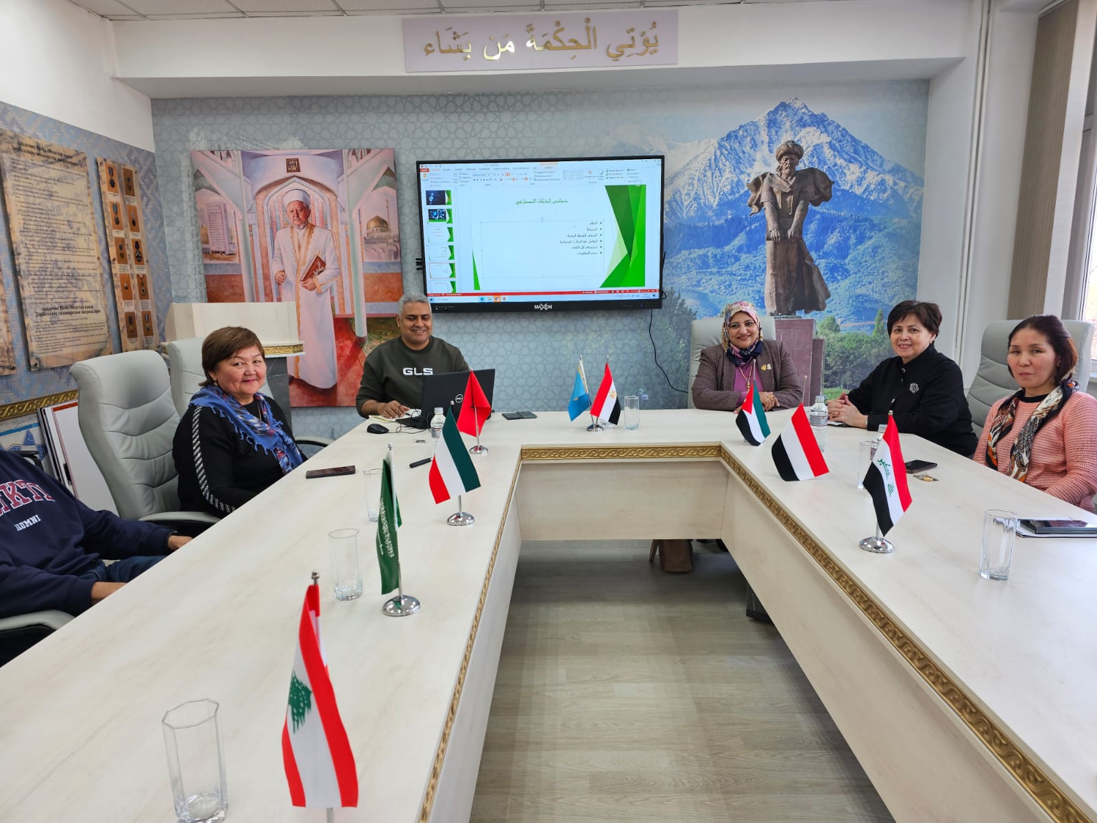 Foreign Professor Abulfutuh Yunus Sabri Shared His Experience in Applying AI Technologies to Language Learning