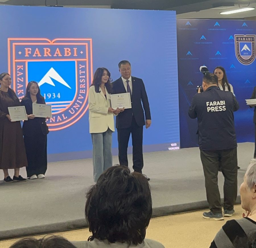KazNU student Yessimbek Moldir: "The award ceremony at Al-Farabi Hub was truly inspiring"