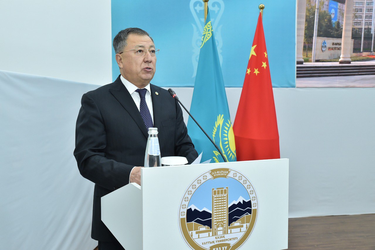 Қытай университеттерінің көрмесінде 	сөйлеген сөзі