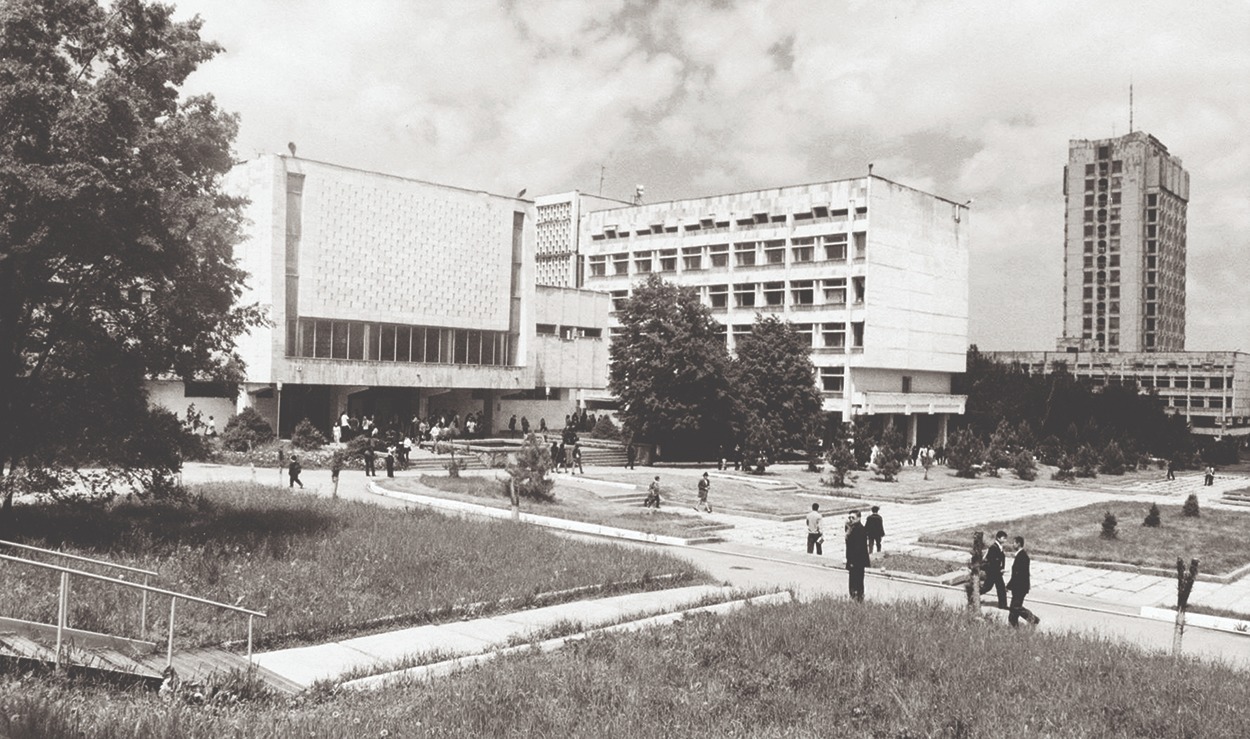 Қалашықтың көркеюінің куәсі болдық