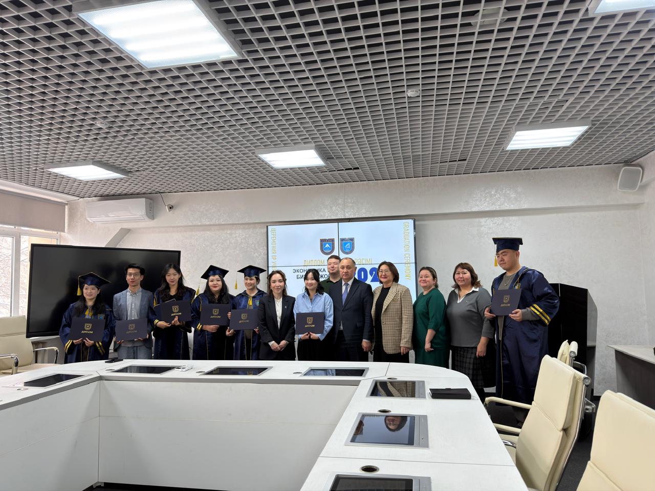 Master’s Degree Graduation Ceremony Held at the Higher School of Economics and Business of Al-Farabi Kazakh National University