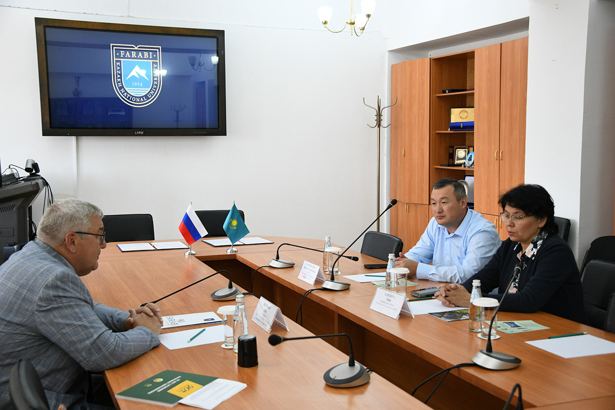 КазНУ и Иркутский ГАУ реализуют совместную двудипломную программу
