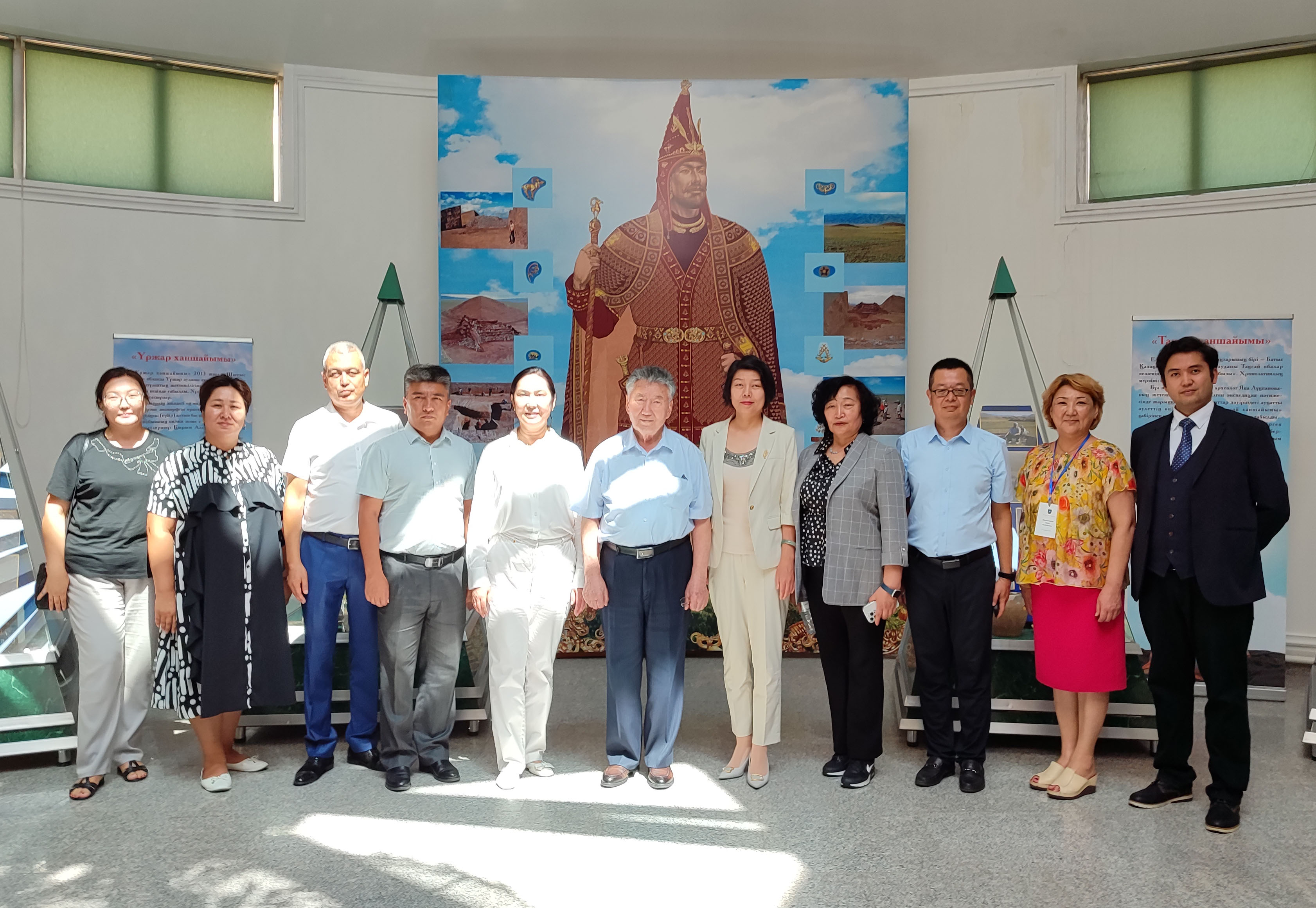 The museum was visited by a delegation headed by the Dean of the Faculty of Computer Science and Technology, Mr. Yurong Qian (China)