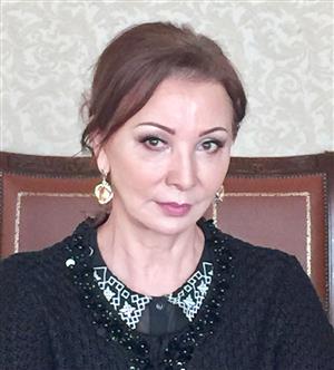 Зелина Катранова – спонсор строительства стелы с часами