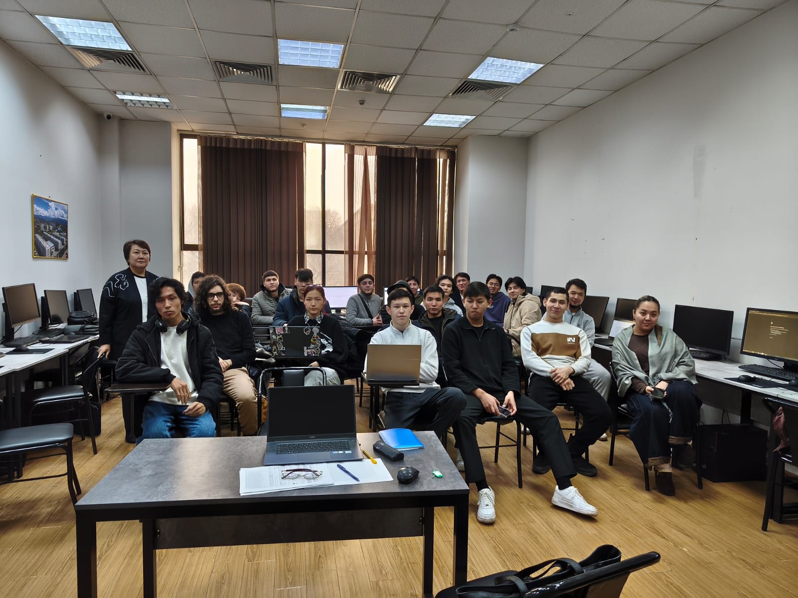 ТДМ 4: Сапалы білім беру – ауқымды, әділетті және өмір бойы білім алуды қамтамасыз ету ҚАЗҰУ ОҚЫТУШЫСЫНЫҢ БІШКЕК ҚАЛАСЫНДАҒЫ ХАЛЫҚАРАЛЫҚ АКАДЕМИЯЛЫҚ ІССАПАРЫ