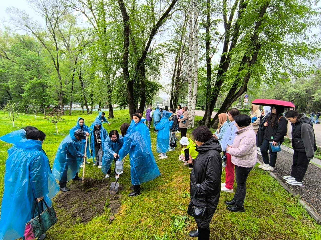 Субботник в рамках молодежного форума
