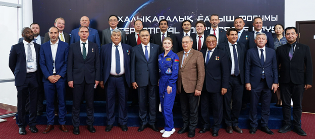 An Inspiring Meeting with Cosmonauts