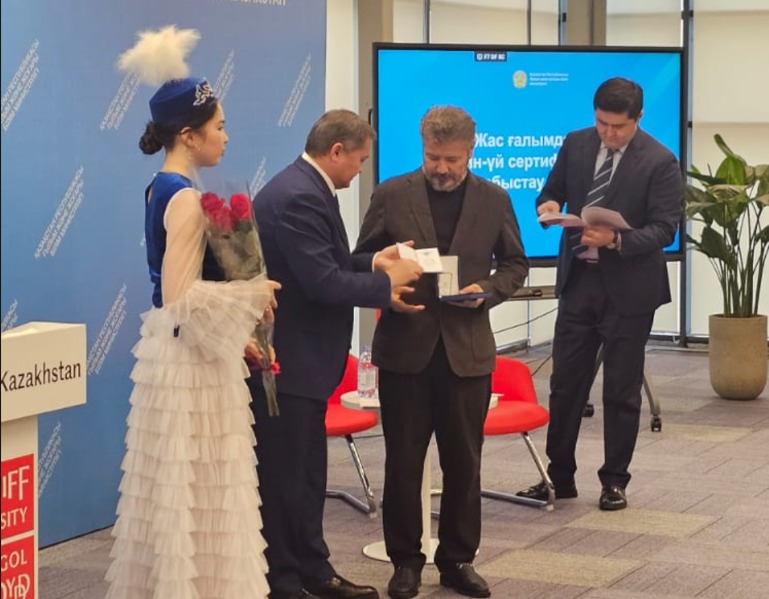 KazNU Professor Medeu Abishev Awarded the “Qurmet” Order